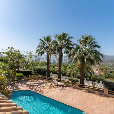 Auriga Villa *