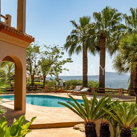 Auriga Villa *